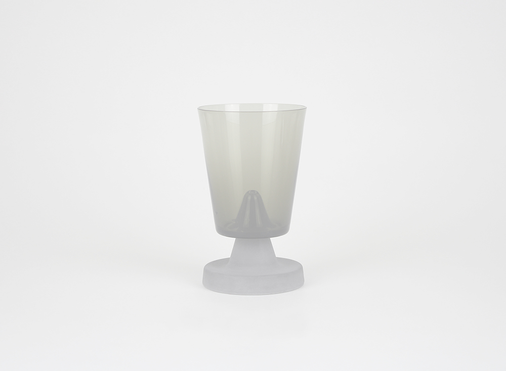 U& OUTOSTU GLASS
