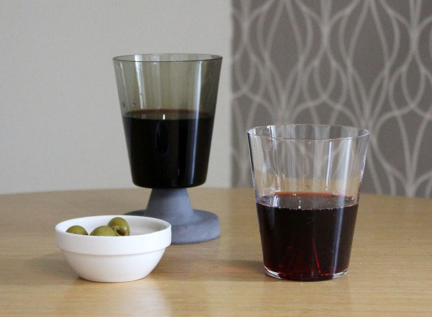 U& OUTOSTU GLASS
