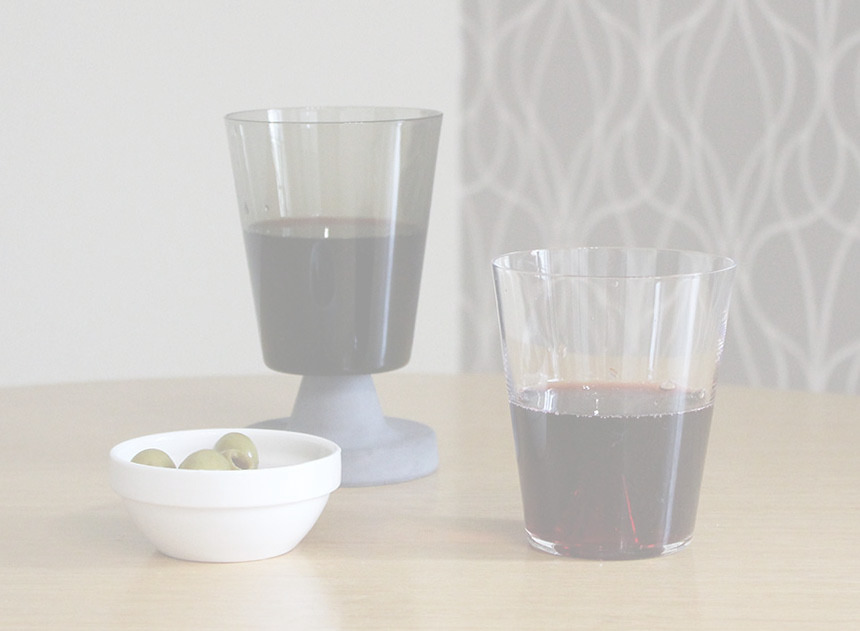 U& OUTOSTU GLASS